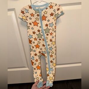 ⭐️ Colorful Star Short Sleeve Posh Peanut Summer Zip Up Bamboo Pajama EUC 9-12